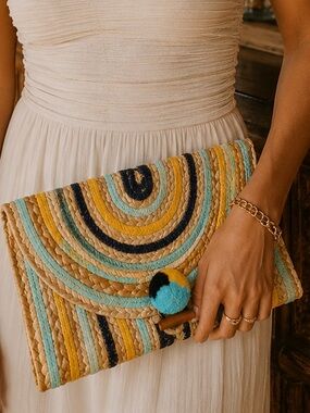 AMERICA & BEYOND Sunset Striped Staw Woven Jute Clutch Beach Bag Tan OS NWT